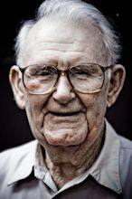 The Different Faces of a Old Man - Cool Stories and Photos