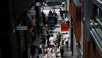 Australia inflation jumps to 6-mth high in May, ramps up rate hike risks