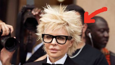 Lisa Rinna Ditched Her Iconic Brunette Hair For Platinum Blonde For The First Time Ever, And People Have Jokes