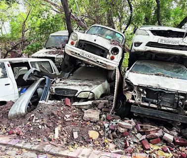 Government Directs Departments to Scrap End-of-Life Vehicles in Delhi | Delhi News - Times of India