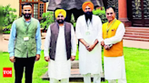 12 Punjab MPs take oath in Lok Sabha | Chandigarh News - Times of India