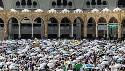 Climate change boosted hajj heat by 2.5C - scientists