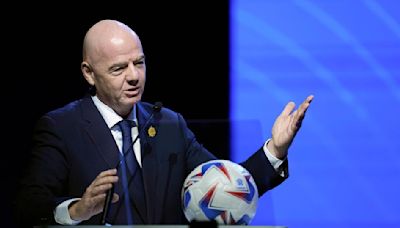 FIFA offers peace talks to player unions, leagues on legal threats about congested game schedules