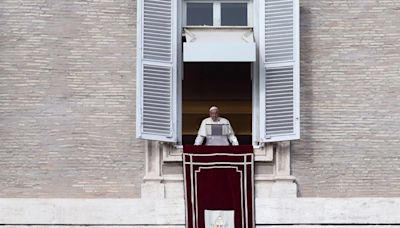 El Vaticano declara formalmente falsas las lágrimas de Trevignano y la multiplicación de pizzas y ñoquis de Scapulla