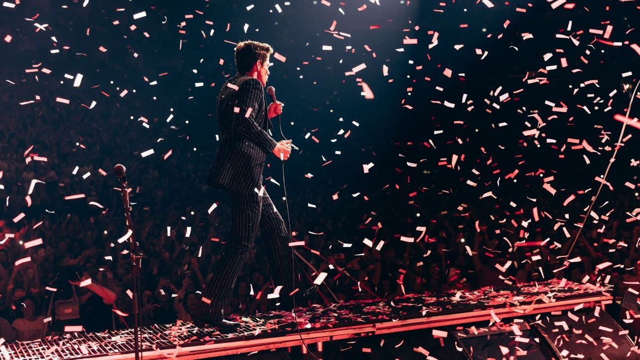 The Killers concert punctuates England's Euro semifinal win with 'Mr. Brightside' performance