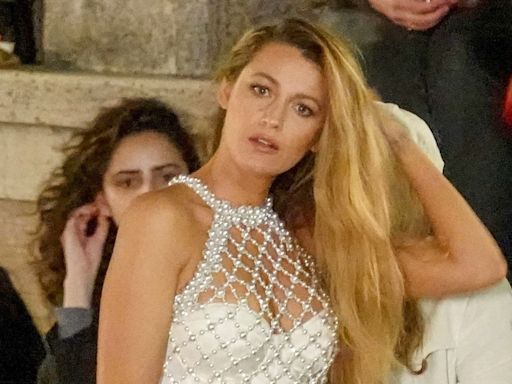 En fotos: de la reaparición de Sophia Loren en Los Ángeles al sugestivo vestido de perlas de Blake Lively en Roma