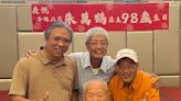 98歲慶生餐會洋溢溫馨 朱萬鶴感謝廣大山友關心 | 蕃新聞