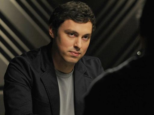 The Real Reason John Francis Daley's Sweets Left Bones In Season 10 - SlashFilm