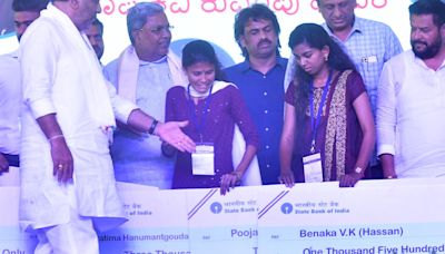 ₹38.55 crore disbursed to over 1.2 lakh beneficiaries under Yuva Nidhi scheme; Belagavi leads in numbers, Kodagu at the bottom