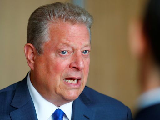 Former Vice President Al Gore advises Trump to resign