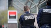 La Policía dispara a un hombre armado con un machete en París que estaba intentando agredirles