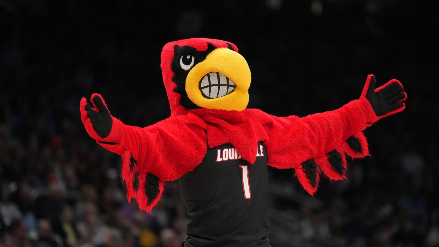 Report: Louisville to Host Young Harris College for Exhibition Matchup