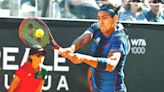 Alejandro Tabilo se despide del Masters de Roma tras no lograr derrotar al alemán Alexander Zverev