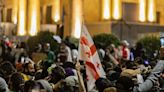 Miles de personas vuelven a salir a las calles de Georgia para protestar contra la ley de agentes extranjeros