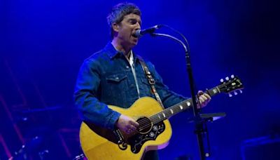 Histórico: Noel Gallagher toca uno de los clásicos de Oasis por primera vez como solista