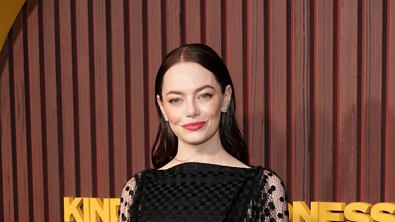 Emma Stone Taps Into Her Dark Side at the ‘Kinds of Kindness’ Premiere