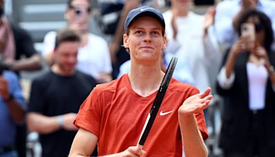 Jannik Sinner, semifinalista y número uno en París