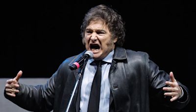 Vídeo | Javier Milei canta ‘Panic Show’ en la presentación de su libro en el Estadio Luna Park de Buenos Aires