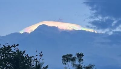 Bengaluru’s dazzling pink, yellow, green skies: The mystery comet behind the spectacle - CNBC TV18