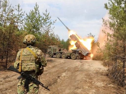 Russia loses 1,380 troops, 50 artillery pieces in one day: Kyiv