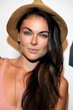 Serinda Swan