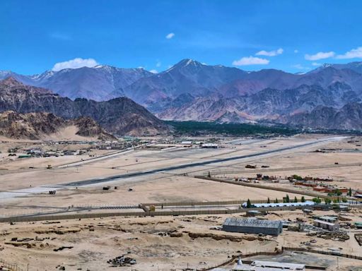 Leh: Flights cancelled due to heat wave; experts explain why flights couldn’t take off