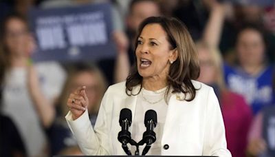 Présidentielle américaine : Kamala Harris alerte sur une arrivée au pouvoir du « dictateur » Trump