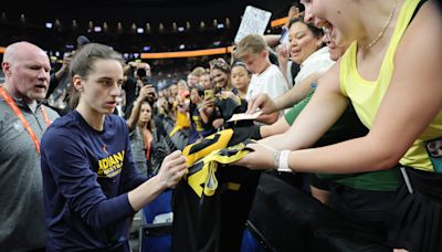 Aces post WNBA's largest attendance since 1999 in Caitlin Clark's visit to T-Mobile Arena