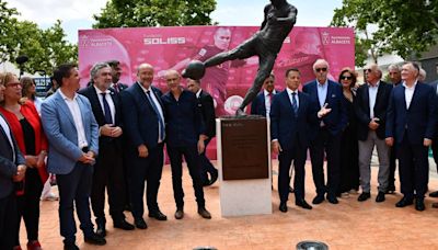 Andrés Iniesta ya tiene su estatua en Albacete