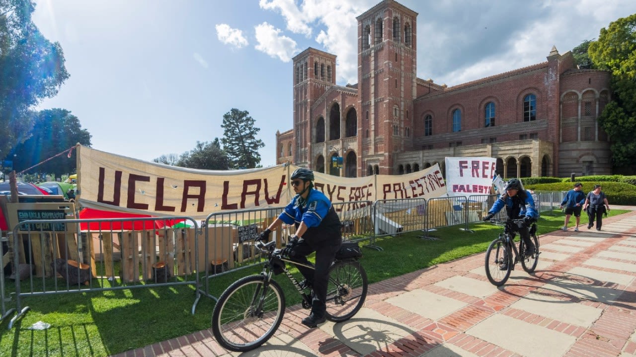 Fights break out between pro-Israel, pro-Palestine protesters at UCLA