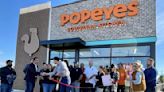 Man Sleeps Outside Popeyes To Win Free Chicken For The Homeless