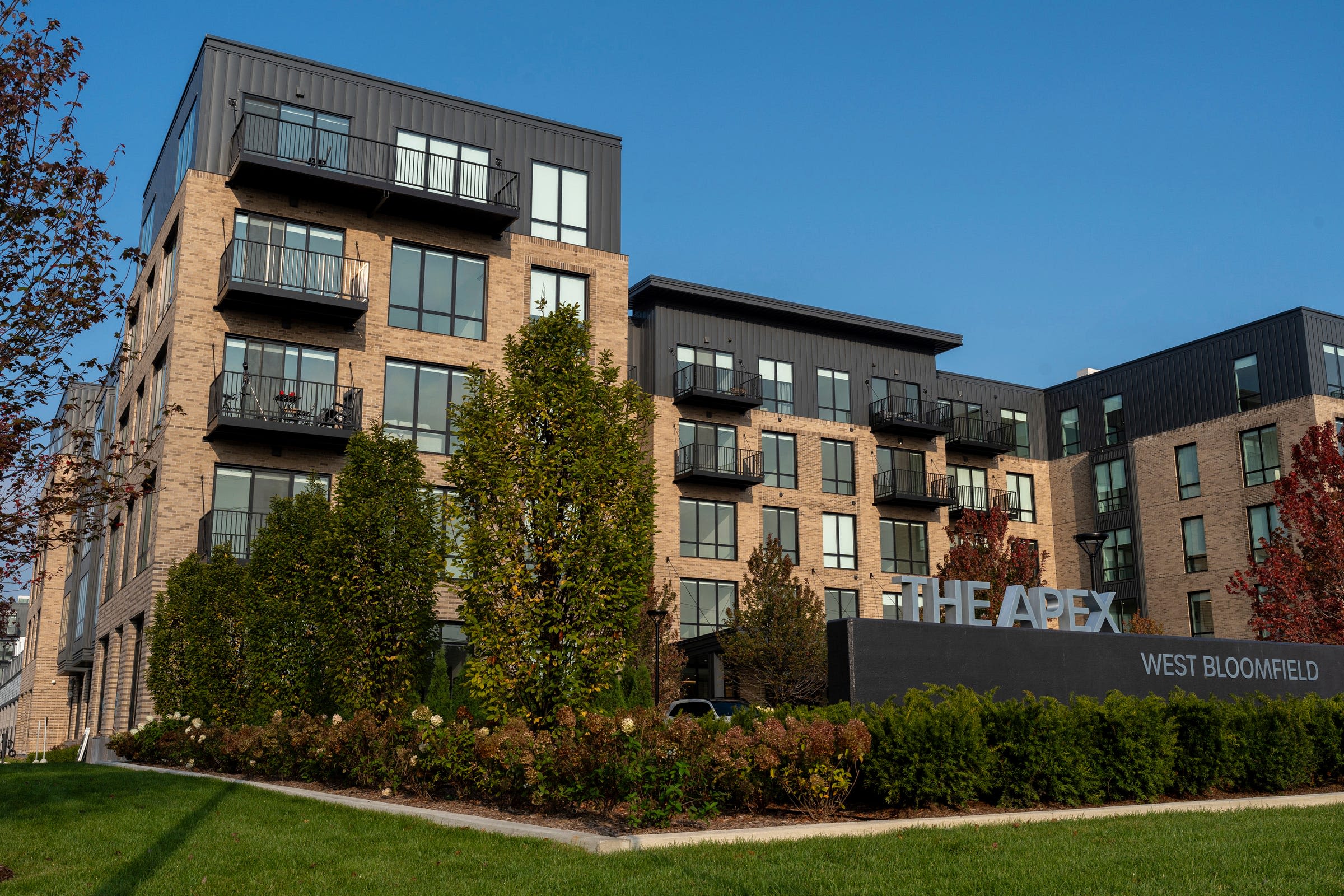 Metro Detroit's newest luxury apartment complex filling much faster than expected