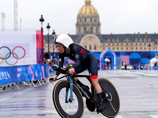 Boyfriend praises cyclist for rainy silver medal