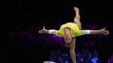 La gimnasta brasileña Rebeca Andrade no hará suelo ni individual completo en Santiago