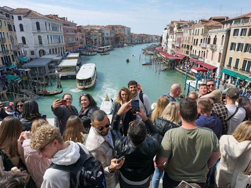 Venice entry fee tickets go on sale. Here’s how they work