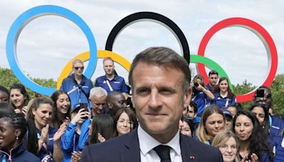 Avec la « Grande parade », Macron ferme définitivement sa parenthèse enchantée des Jeux olympiques