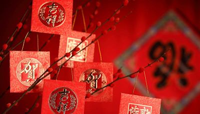 13 Chinese Good Luck Symbols for Wealth, Prosperity, & Joy