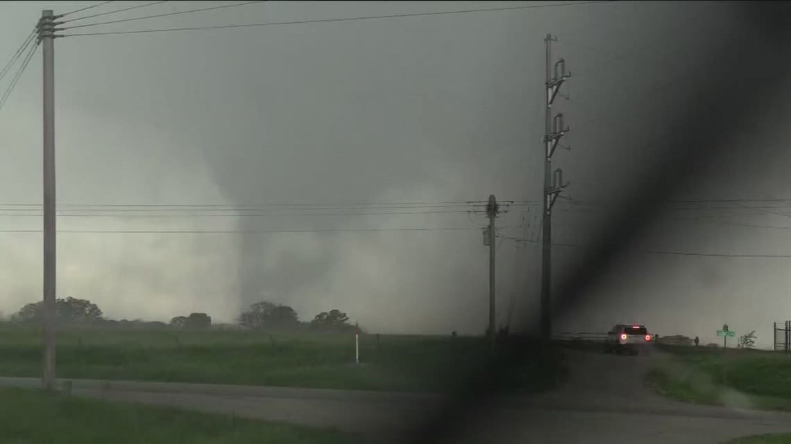 WATCH: Tornado touches down in Iowa