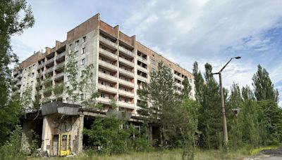 Invasão russa paralisa turismo de Chernobyl, que volta a ser terra arrasada