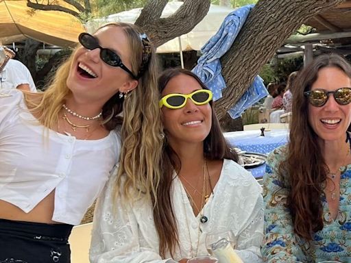 La ruta griega de Tatiana Santo Domingo para celebrar el cumpleaños de su amiga Eugenie Niarchos con su exclusiva pandilla