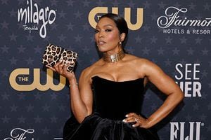 Angela Bassett to give Spelman College commencement speech, receive honorary degree