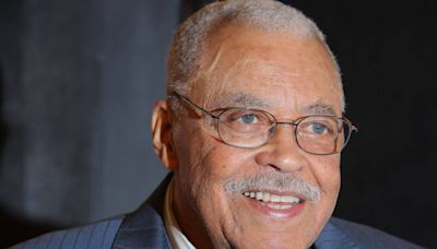 James Earl Jones deu sua voz a IA para dublar o vilão Darth Vader, de 'Star Wars'