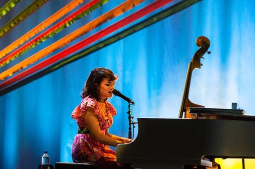 At MGM Music Hall, a fresh start for Norah Jones - The Boston Globe