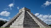 Encuentran monumento maya de 1,100 años enterrado en una pirámide mexicana. Estos arqueólogos descifraron su significado