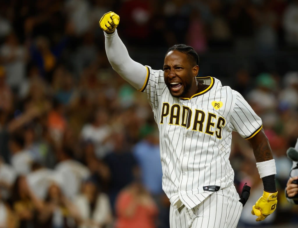 Padres beat Nationals with another walk-off