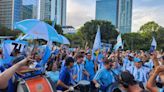 Banderazo argentino en Houston: miles de hinchas coparon el Discovery Green Park