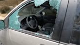 Rompen ventanas de más de una decena de vehículos en Palms