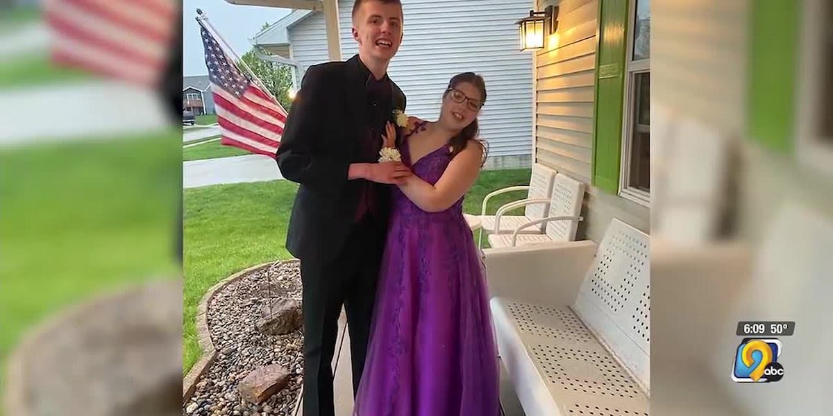 Iowa high school students with special needs share special prom experience