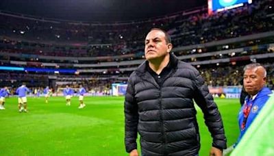 Cuauhtémoc Blanco critica la crisis en el fútbol mexicano y pide cambios.