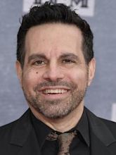 Mario Cantone